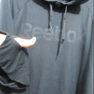 Reebok Hoodie Medium